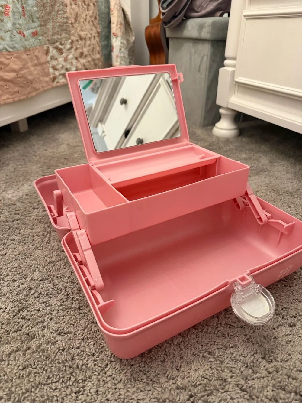 Pink Cosmetic Storage Caboodle with Handle